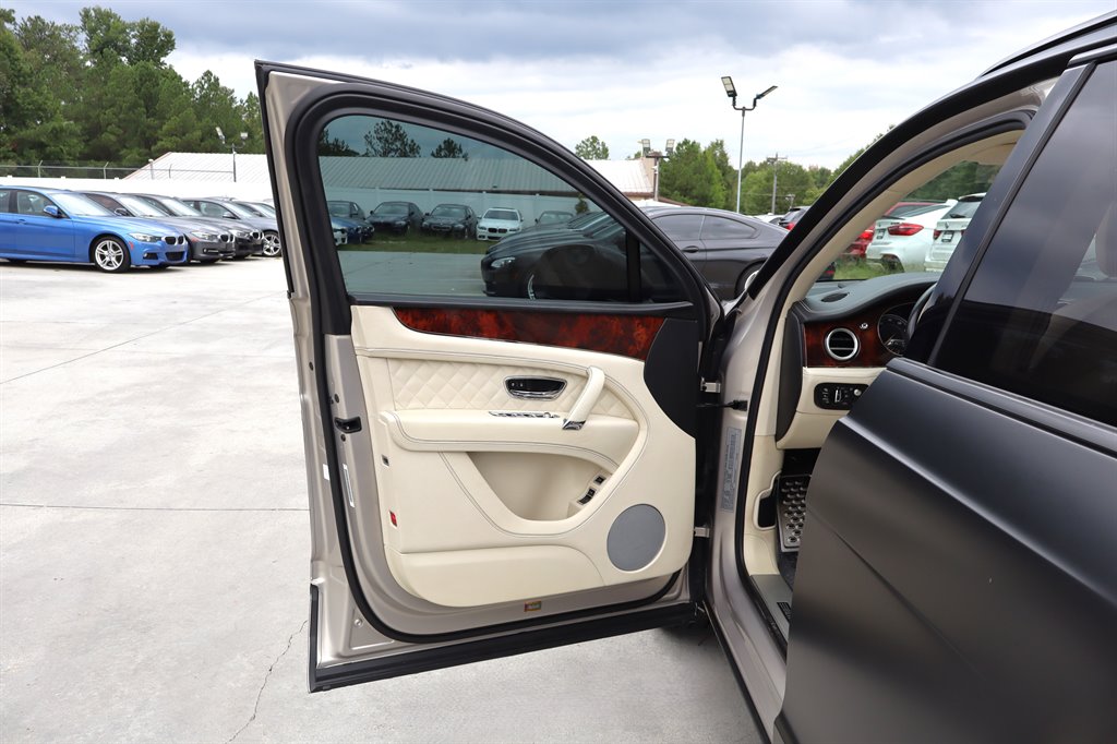 2017 Bentley Bentayga - $44,995