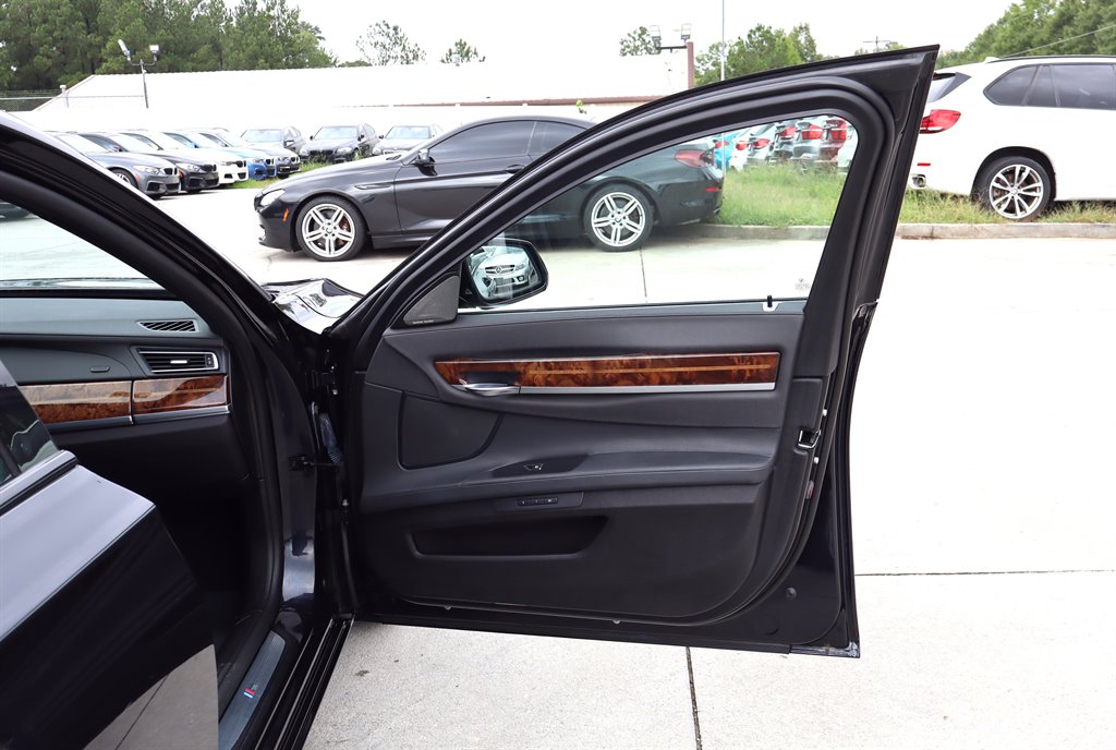 2015 BMW 740li - $18,995