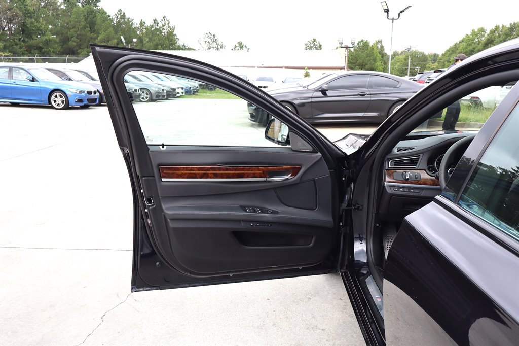 2015 BMW 740li - $18,995