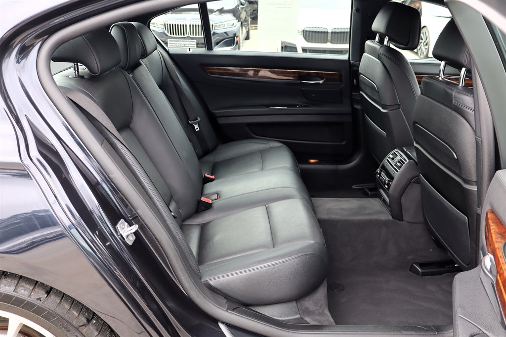 2015 BMW 740li - $18,995