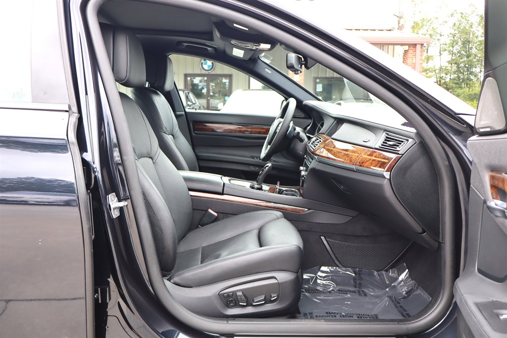 2015 BMW 740li - $18,995