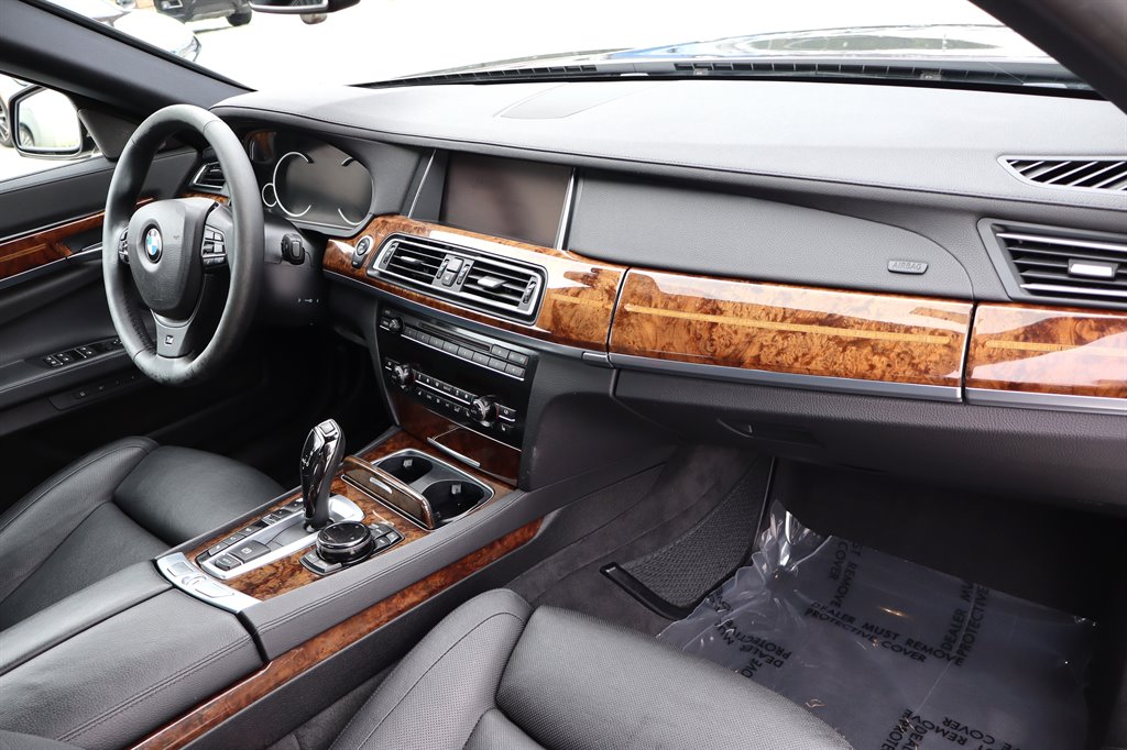 2015 BMW 740li - $18,995