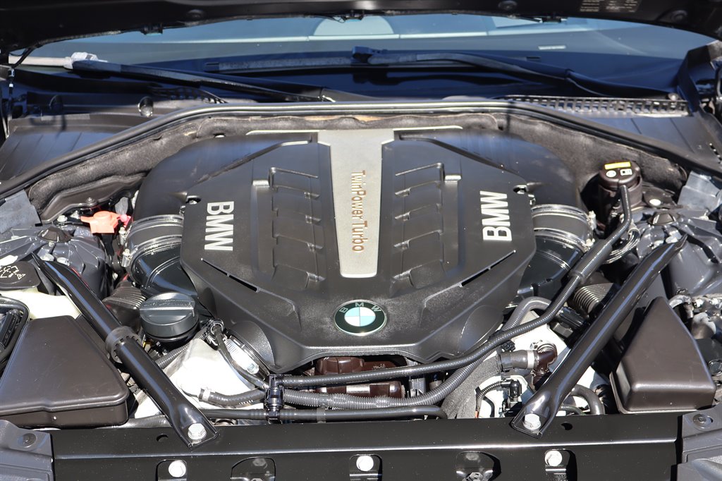 2015 BMW 750li, Alpina B7 - $12,995