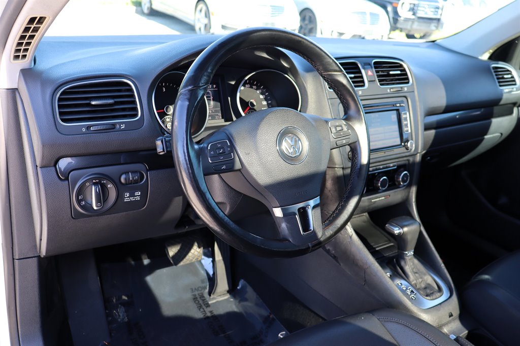 2010 Volkswagen Jetta - $7,995
