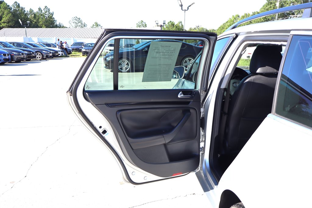 2010 Volkswagen Jetta - $7,995