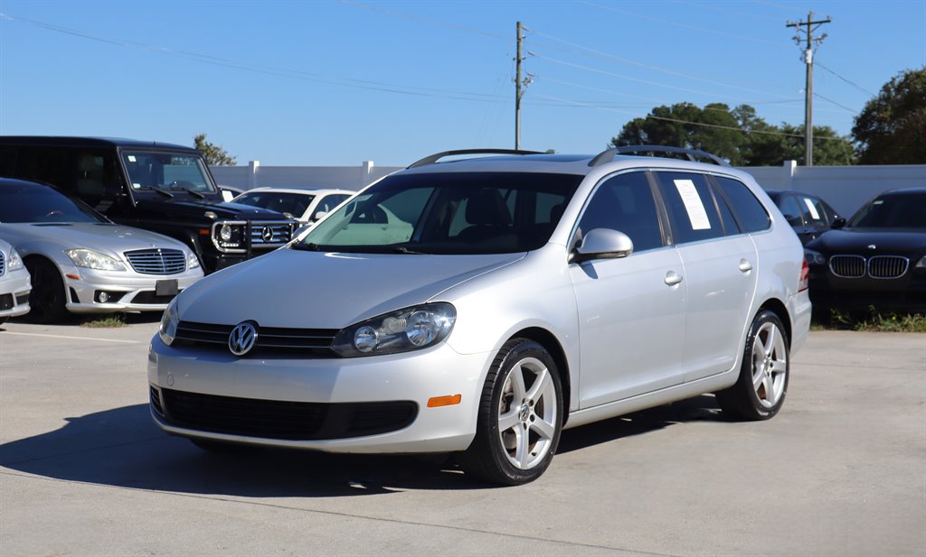 2010 Volkswagen Jetta - $7,995