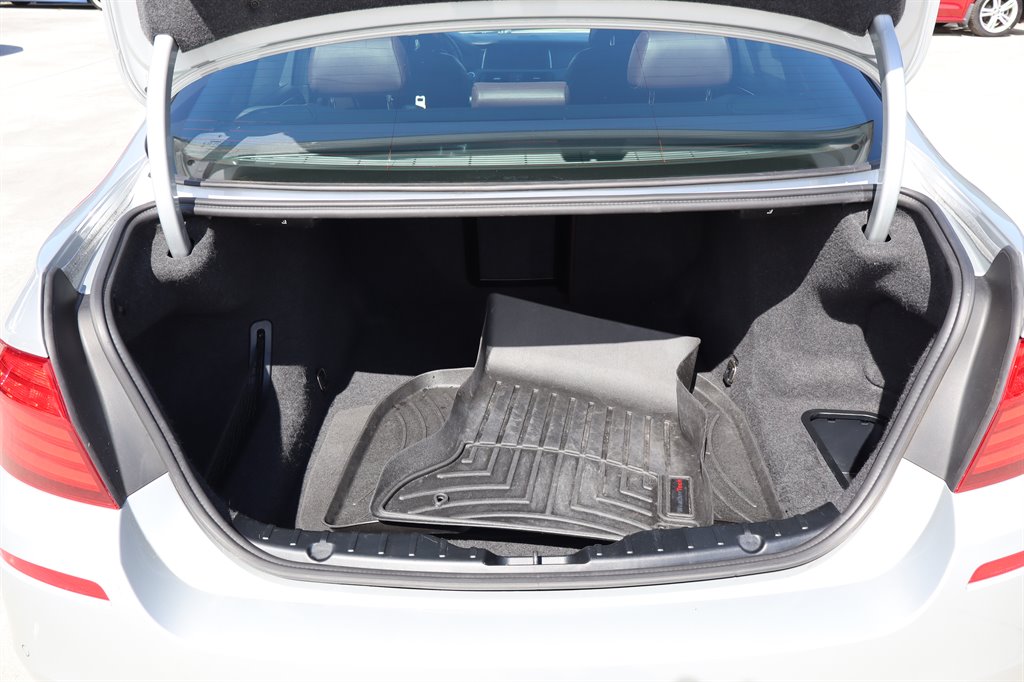 2015 BMW 550i - $15,995