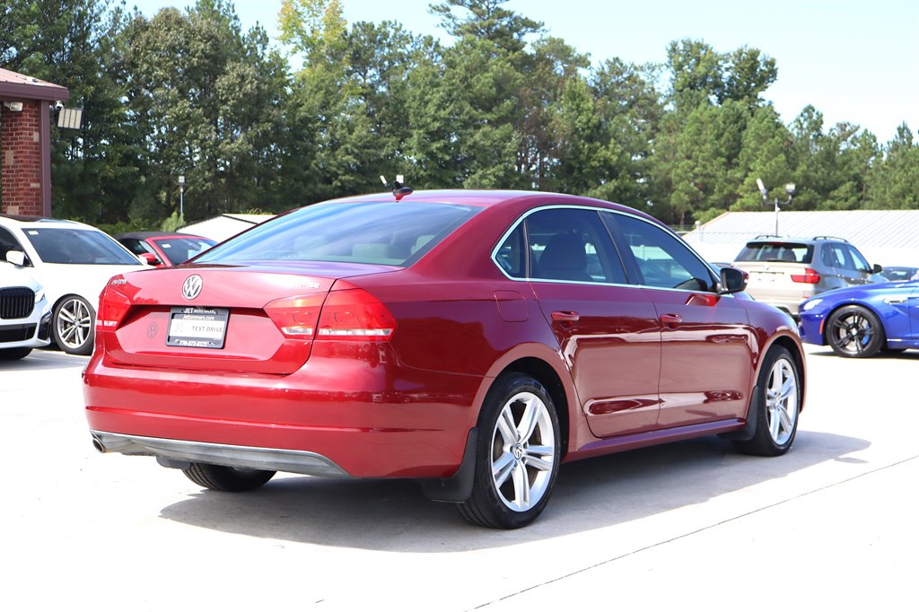 2015 Volkswagen Passat - $9,995