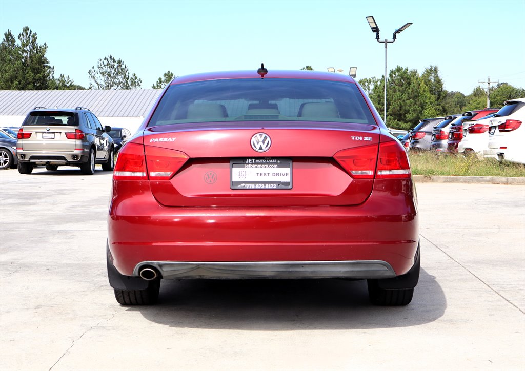 2015 Volkswagen Passat - $9,995