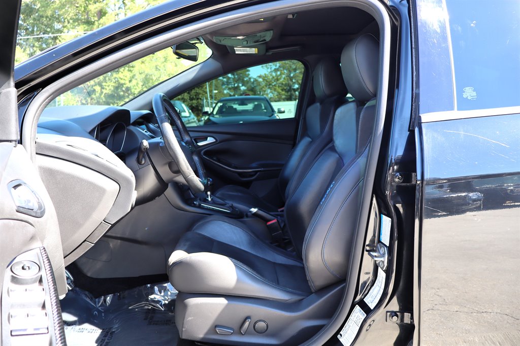 2017 Ford Focus - $17,995