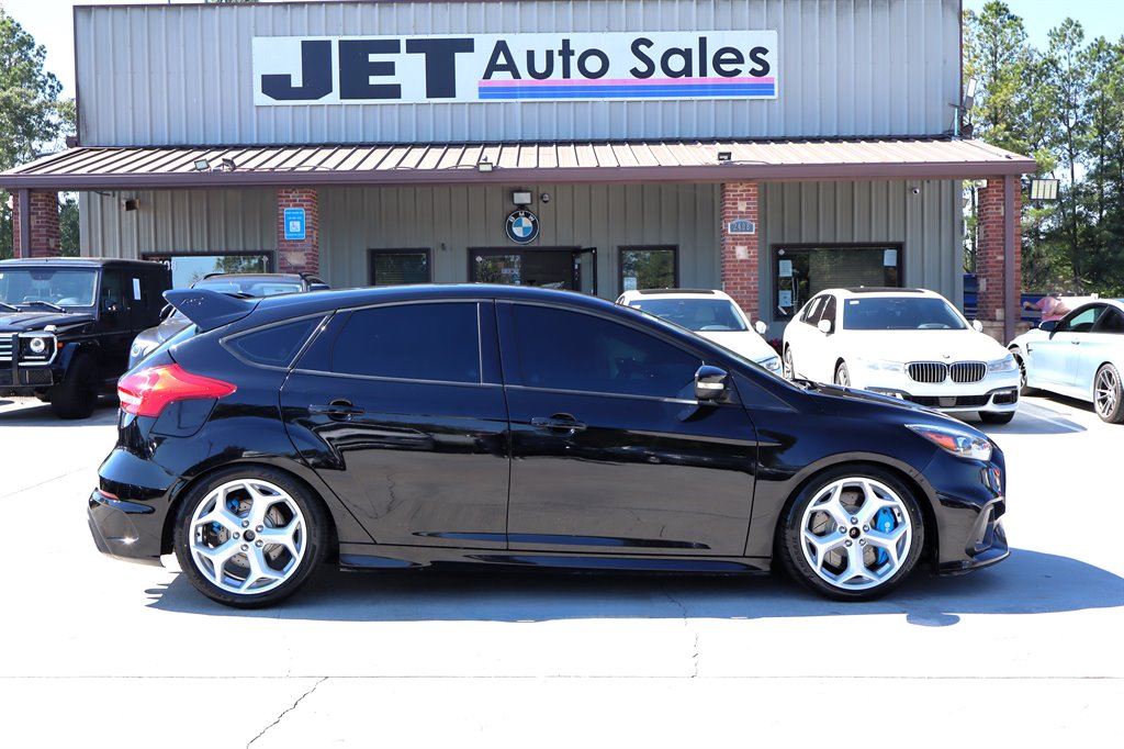 2017 Ford Focus - $17,995