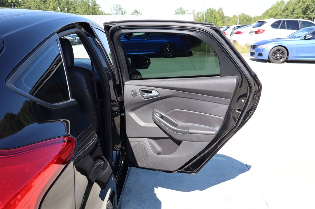 2017 Ford Focus - $17,995
