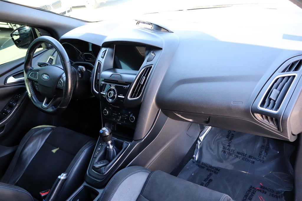 2017 Ford Focus - $17,995