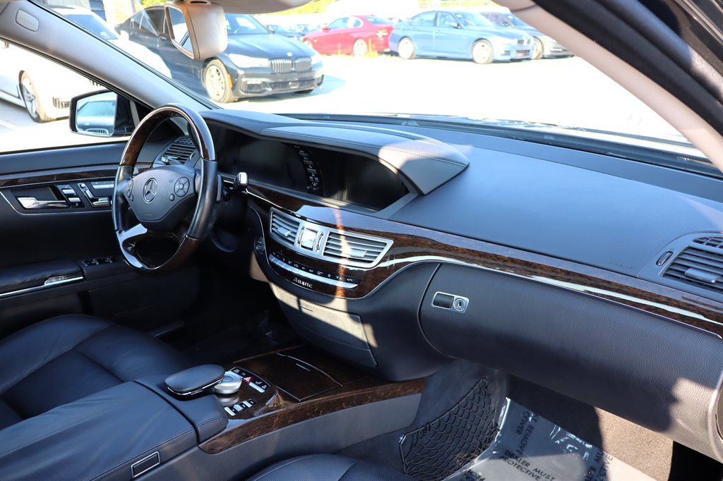 2012 Mercedes-Benz S-class - $10,995