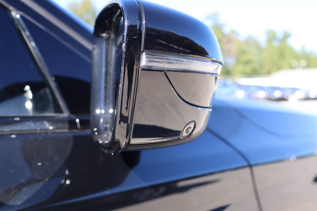 2020 BMW 750i - $31,995