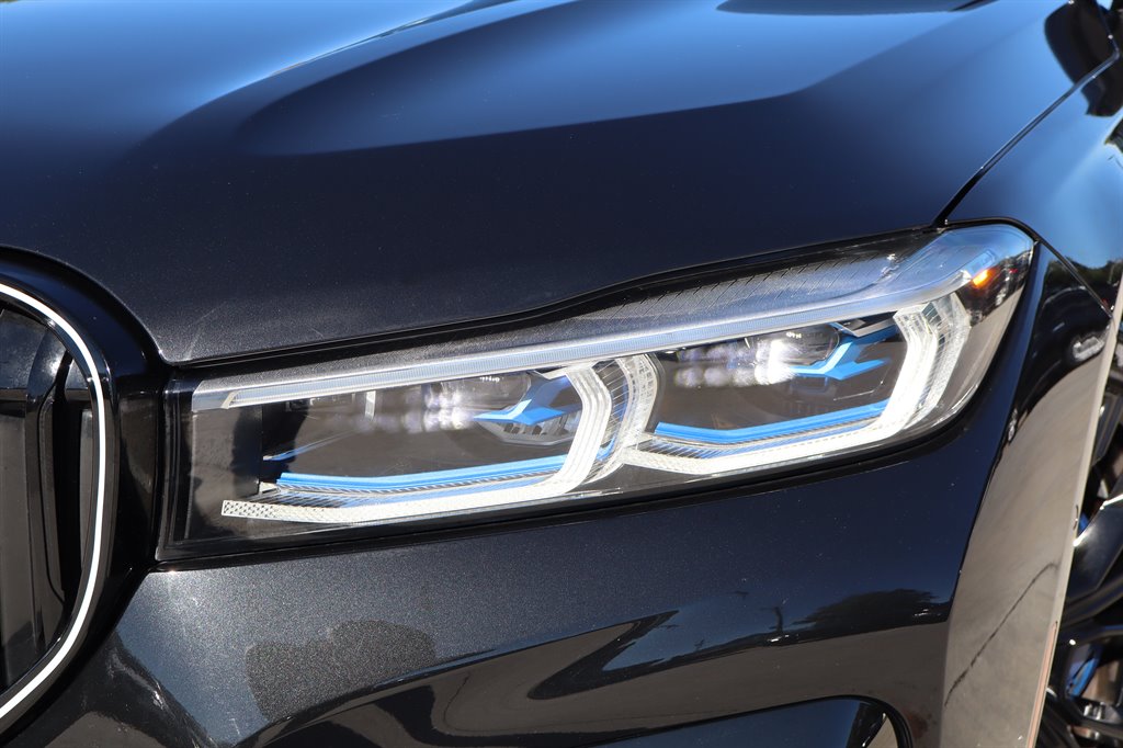 2020 BMW 750i - $31,995