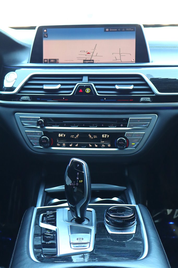 2020 BMW 750i - $31,995