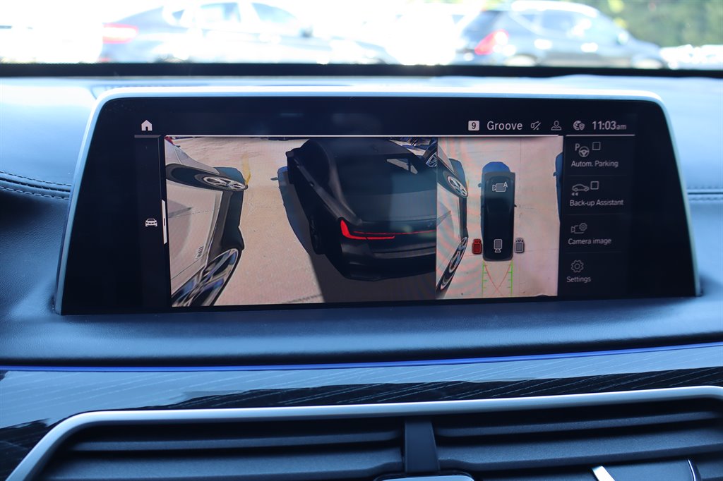 2020 BMW 750i - $31,995