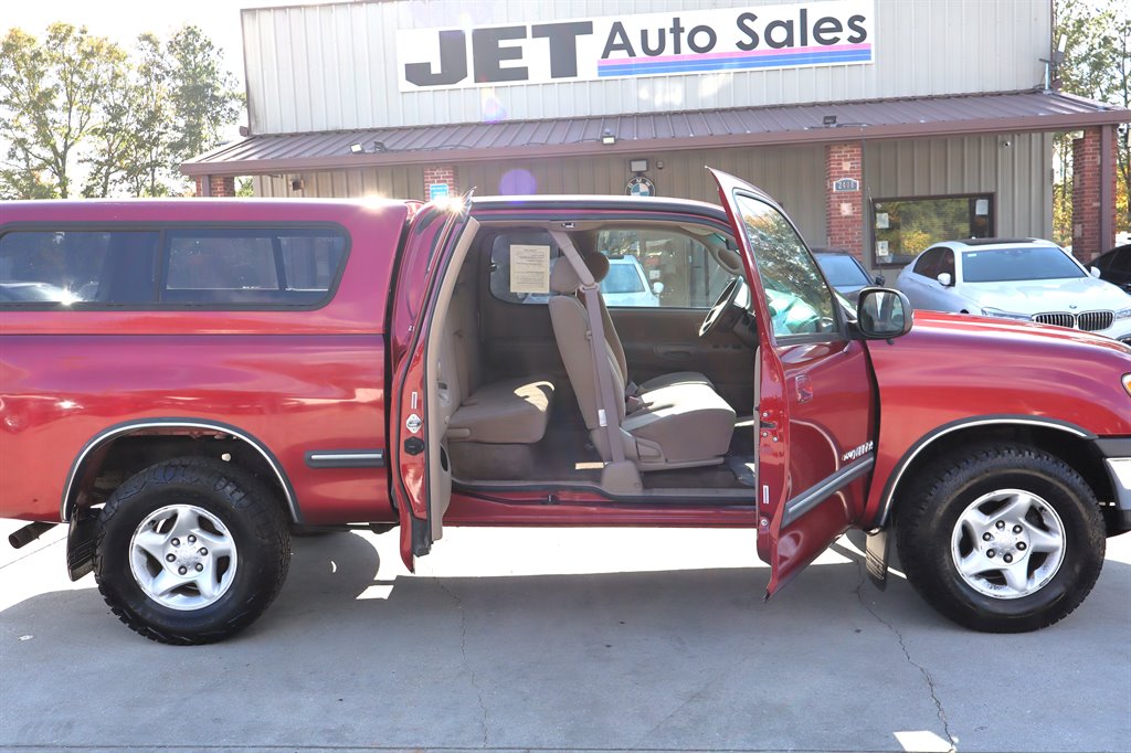 2000 Toyota Tundra - $14,995