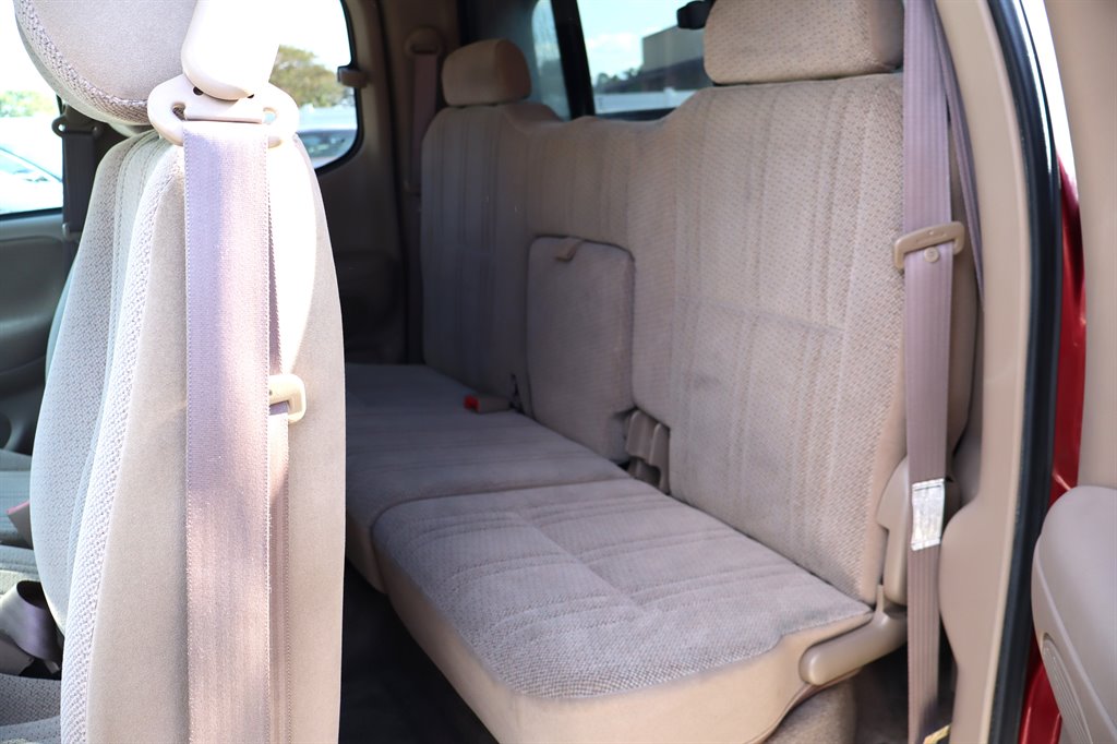 2000 Toyota Tundra - $14,995