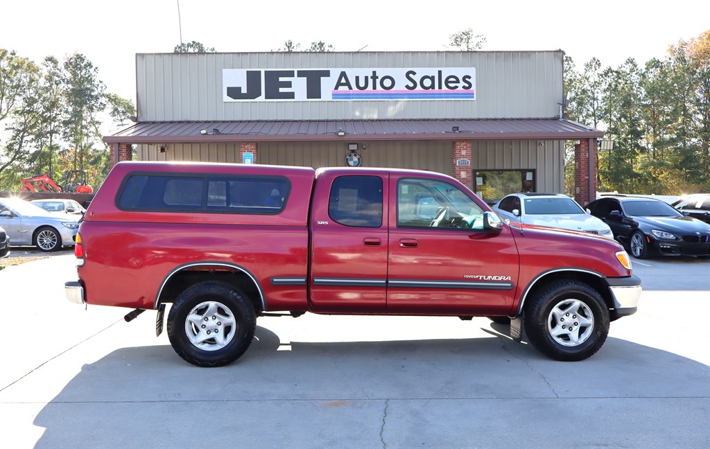 2000 Toyota Tundra - $14,995