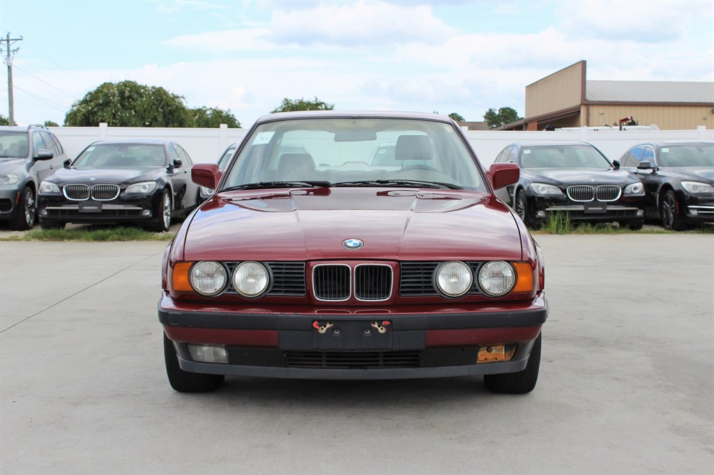 1991 BMW 5-Series 525i photo