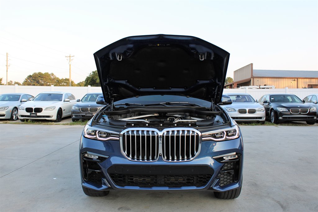 2020 BMW X7 Xdrive40i photo