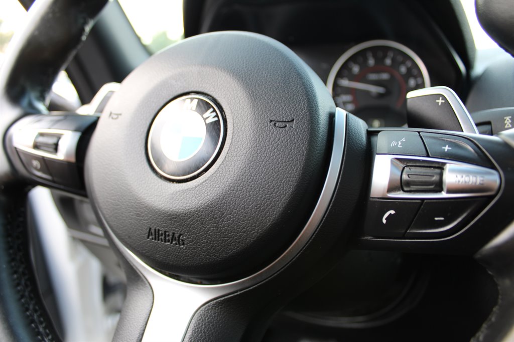 2016 BMW 2-Series 228i photo