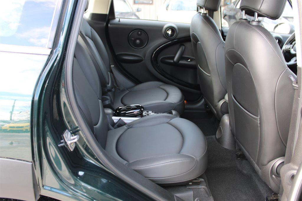 2012 MINI Countryman SUV / Crossover - $8,995