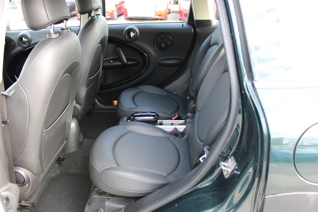 2012 MINI Countryman SUV / Crossover - $8,995