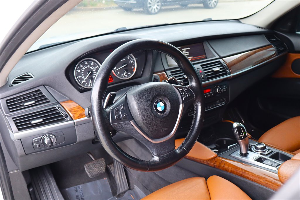 2013 BMW X6 xDrive50i photo