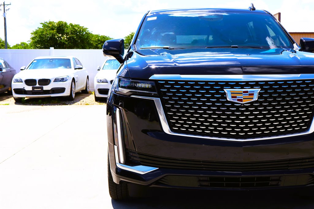 2021 Cadillac Escalade ESV Luxury photo