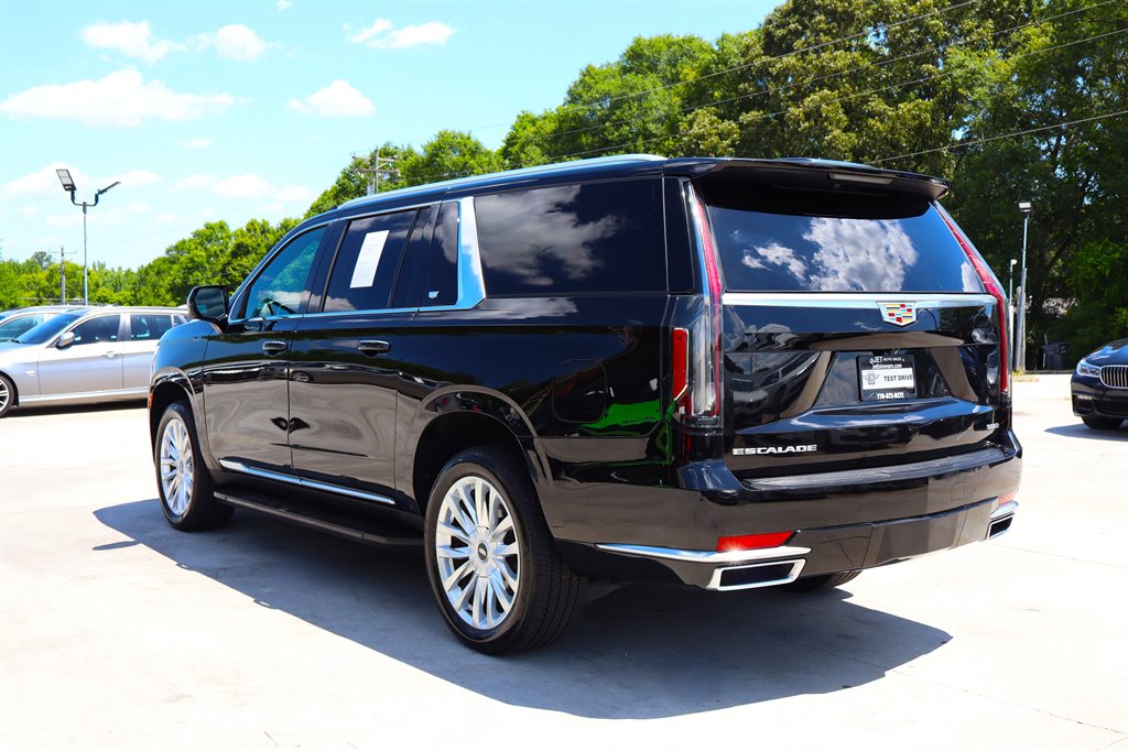 2021 Cadillac Escalade ESV Luxury photo