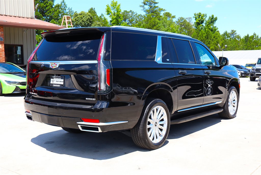 2021 Cadillac Escalade ESV Luxury photo