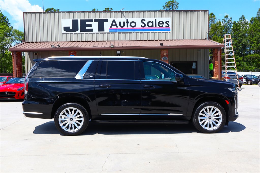 2021 Cadillac Escalade ESV Luxury photo