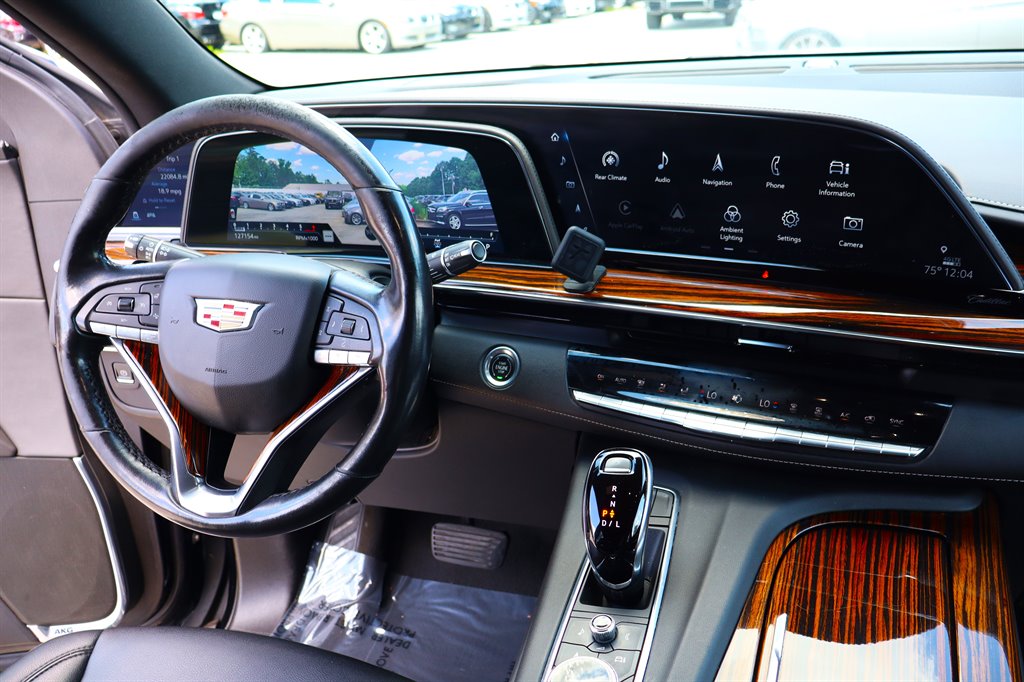 2021 Cadillac Escalade ESV Luxury photo