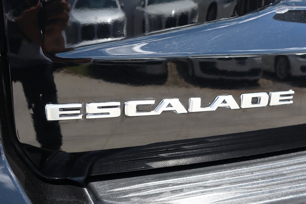 2021 Cadillac Escalade ESV Luxury photo
