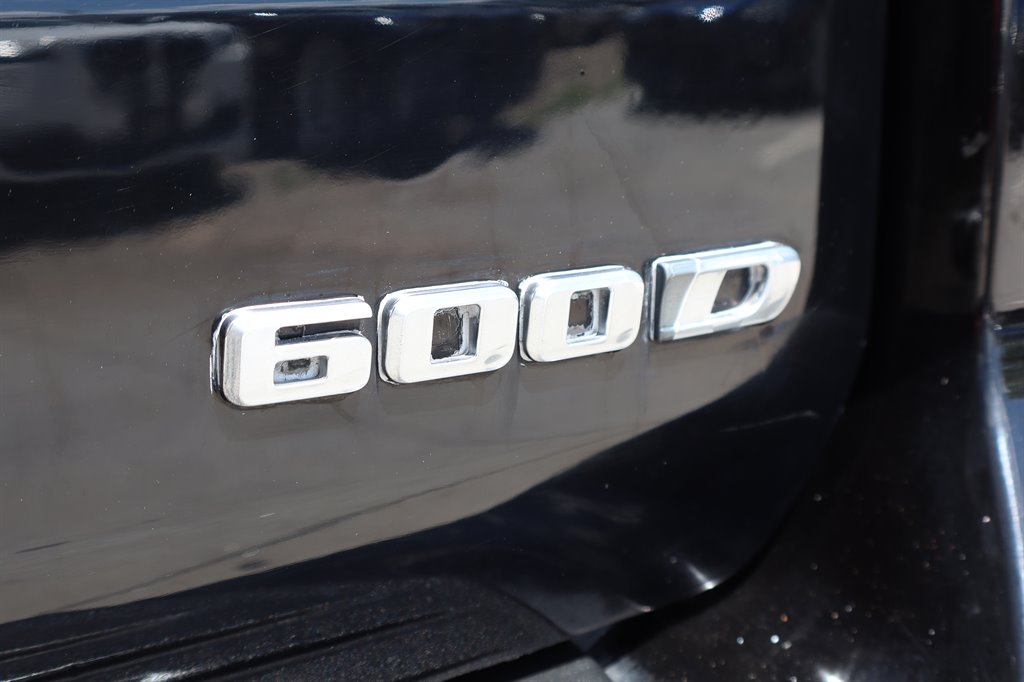 2021 Cadillac Escalade ESV Luxury photo
