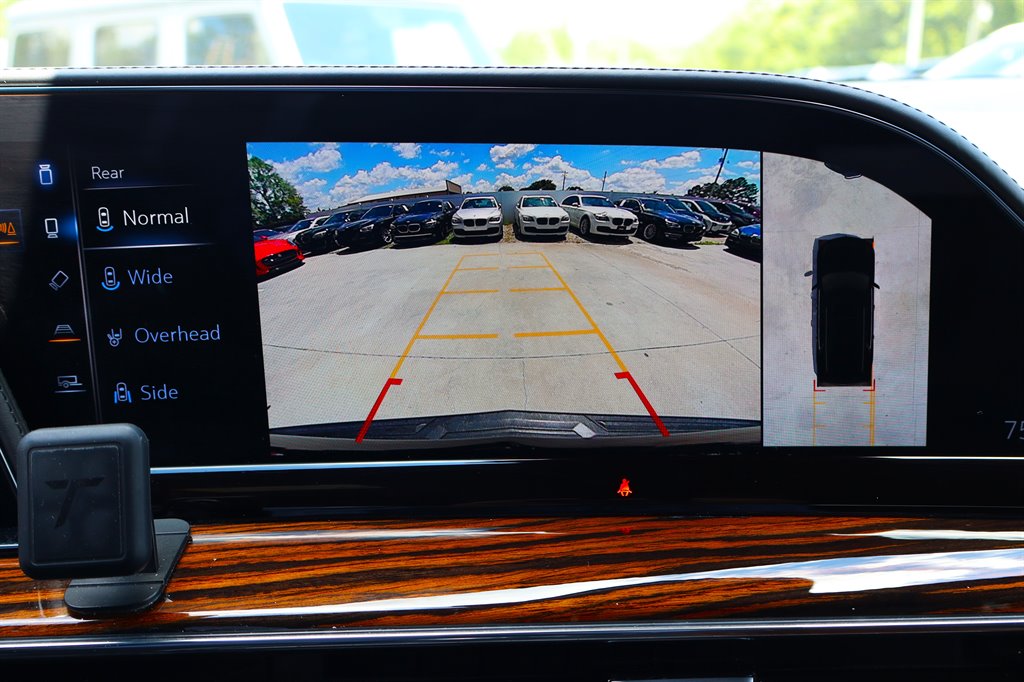 2021 Cadillac Escalade ESV Luxury photo