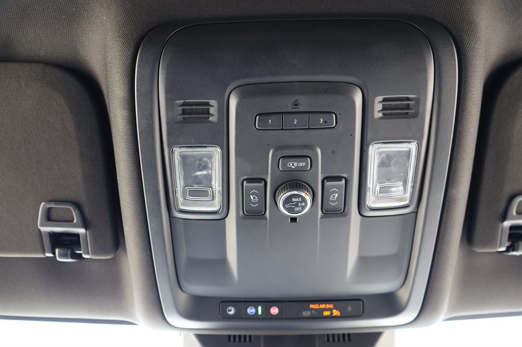2021 Cadillac Escalade ESV Luxury photo