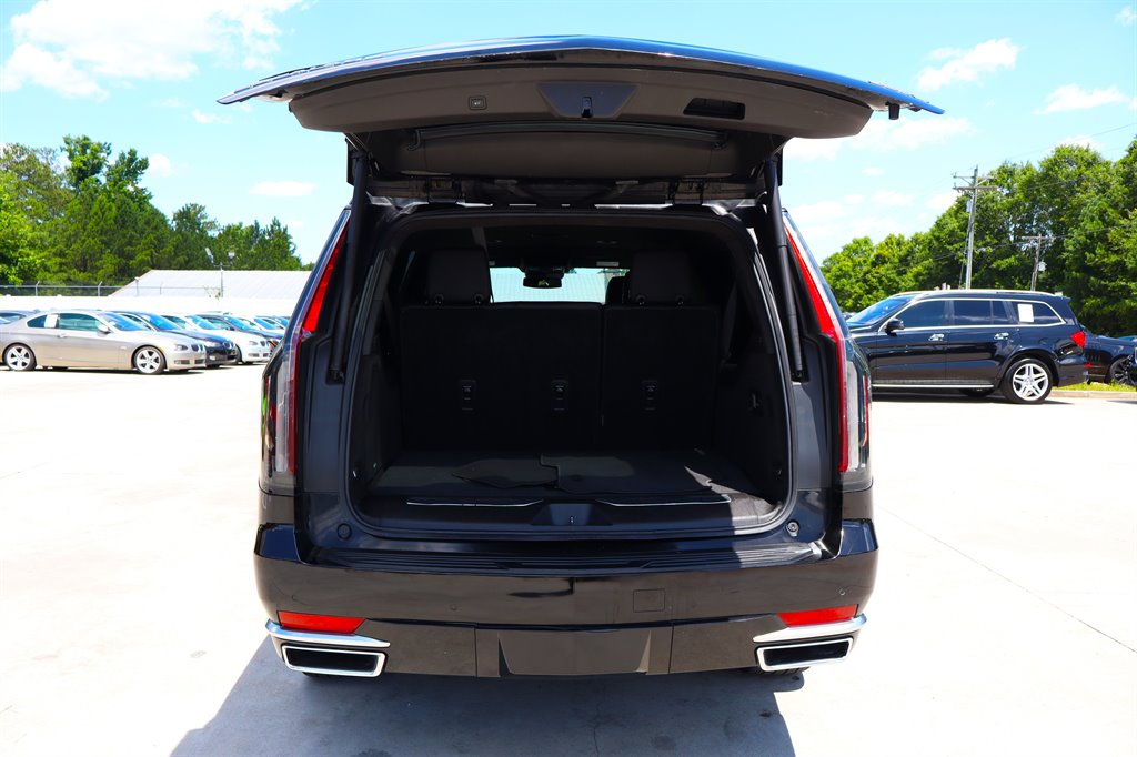 2021 Cadillac Escalade ESV Luxury photo