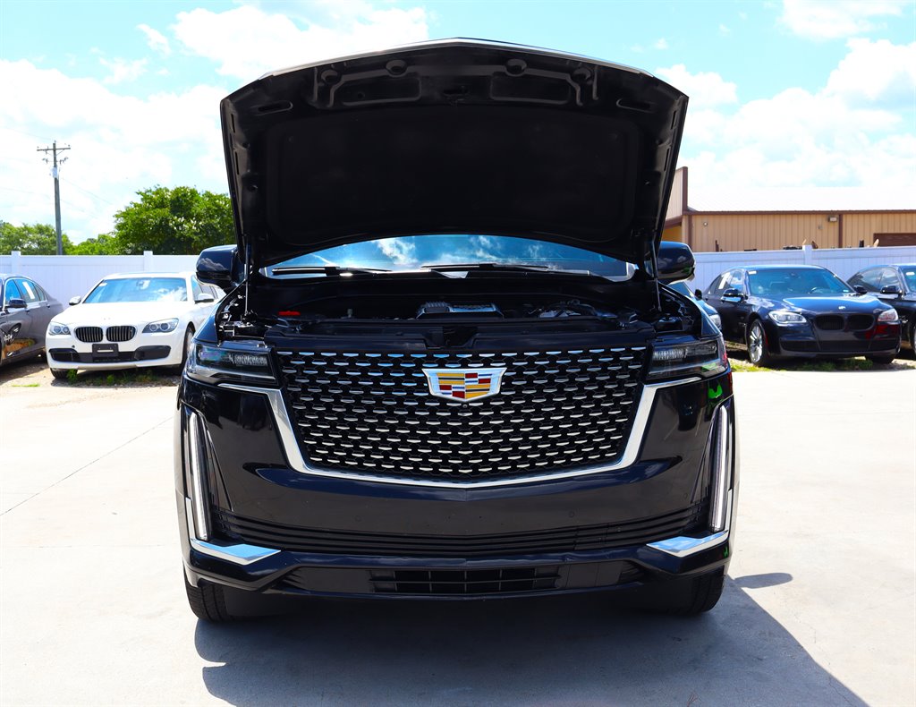 2021 Cadillac Escalade ESV Luxury photo