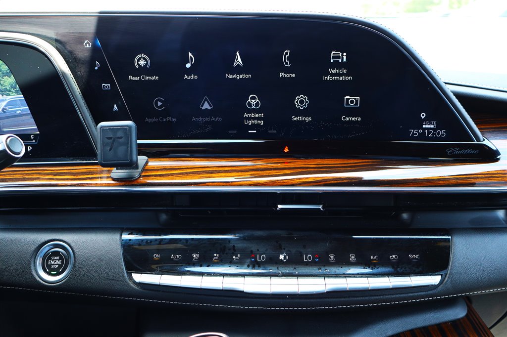 2021 Cadillac Escalade ESV Luxury photo