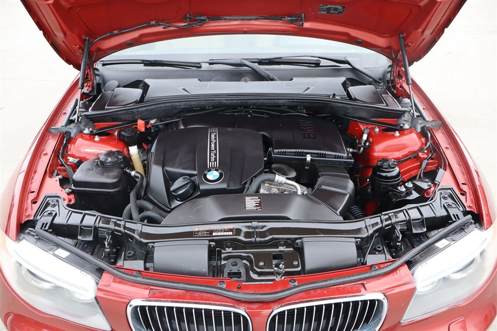 2012 BMW Legend 135i photo