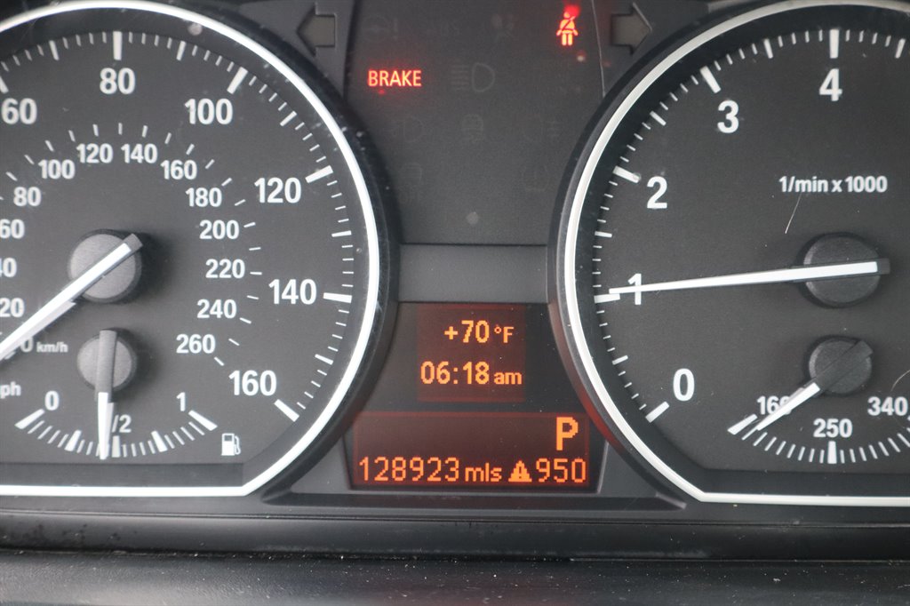 2012 BMW Legend 135i photo