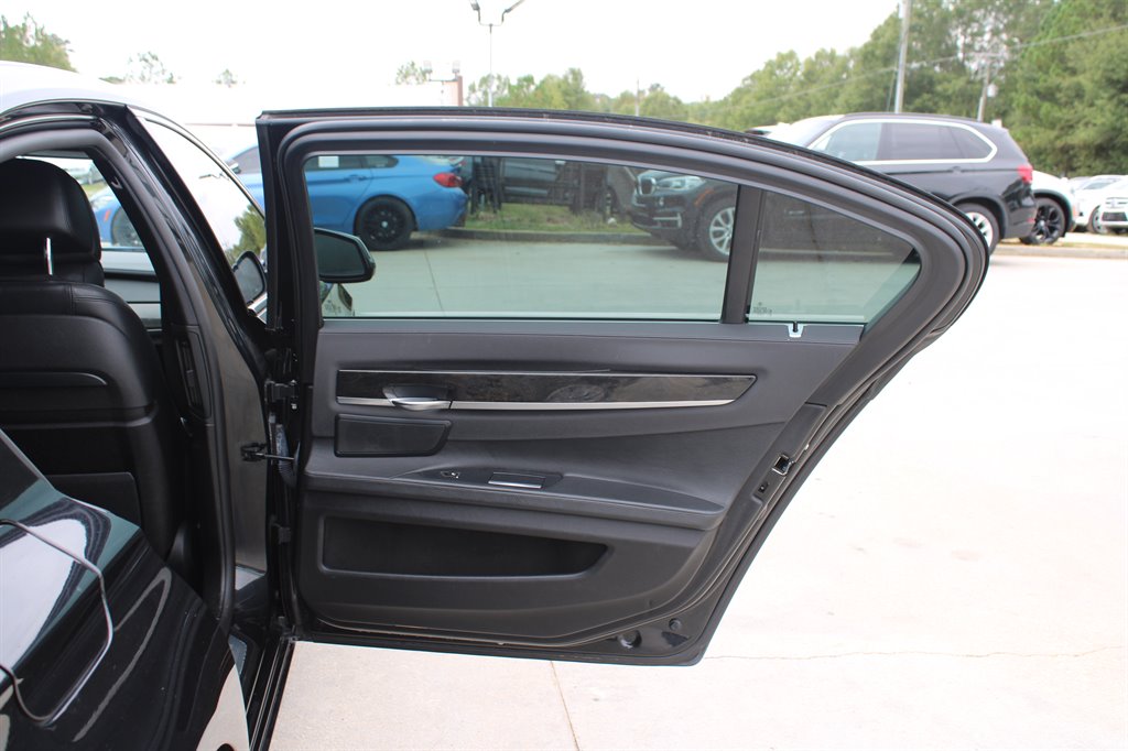 2015 BMW MDX 740Ld xDrive photo