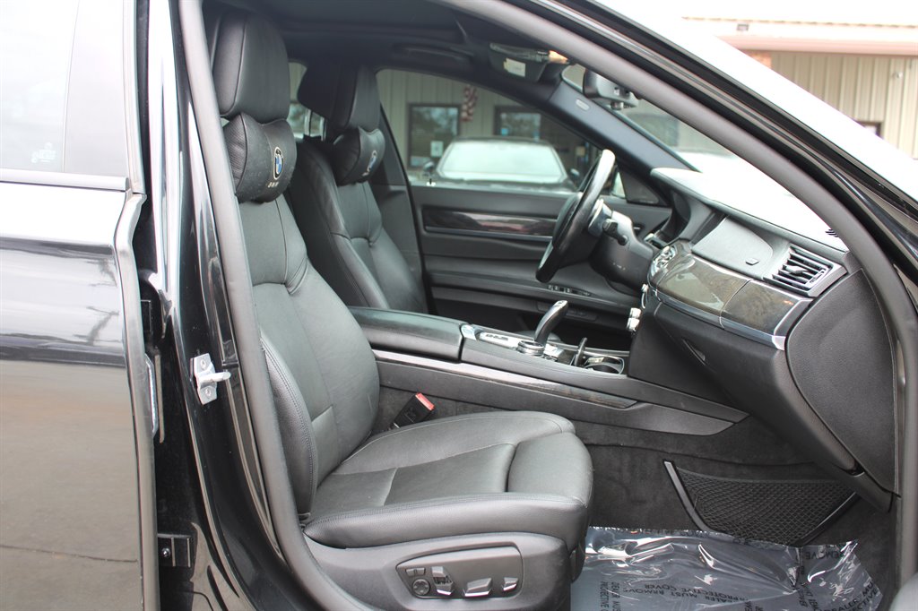 2015 BMW MDX 740Ld xDrive photo
