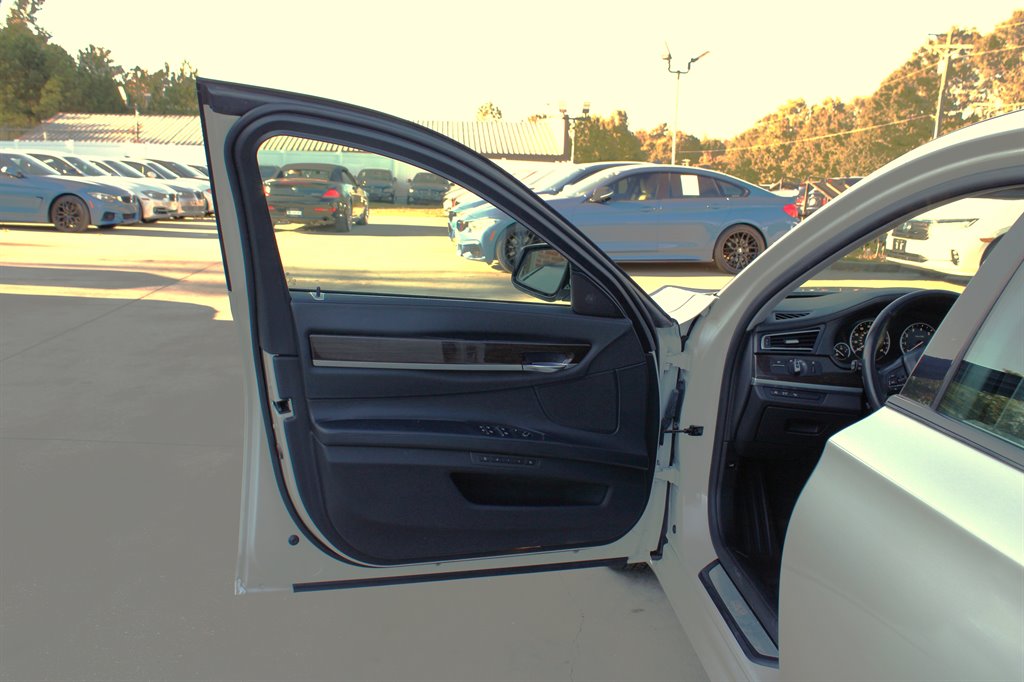 2012 BMW MDX ALPINA B7 LWB xDrive photo