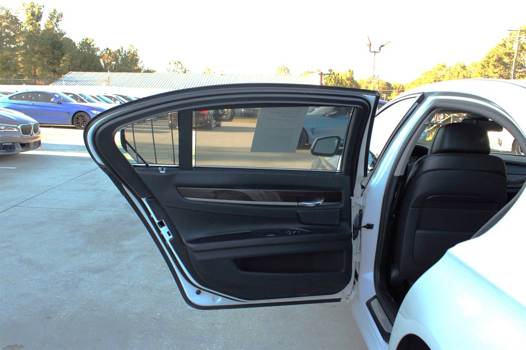 2012 BMW MDX ALPINA B7 LWB xDrive photo