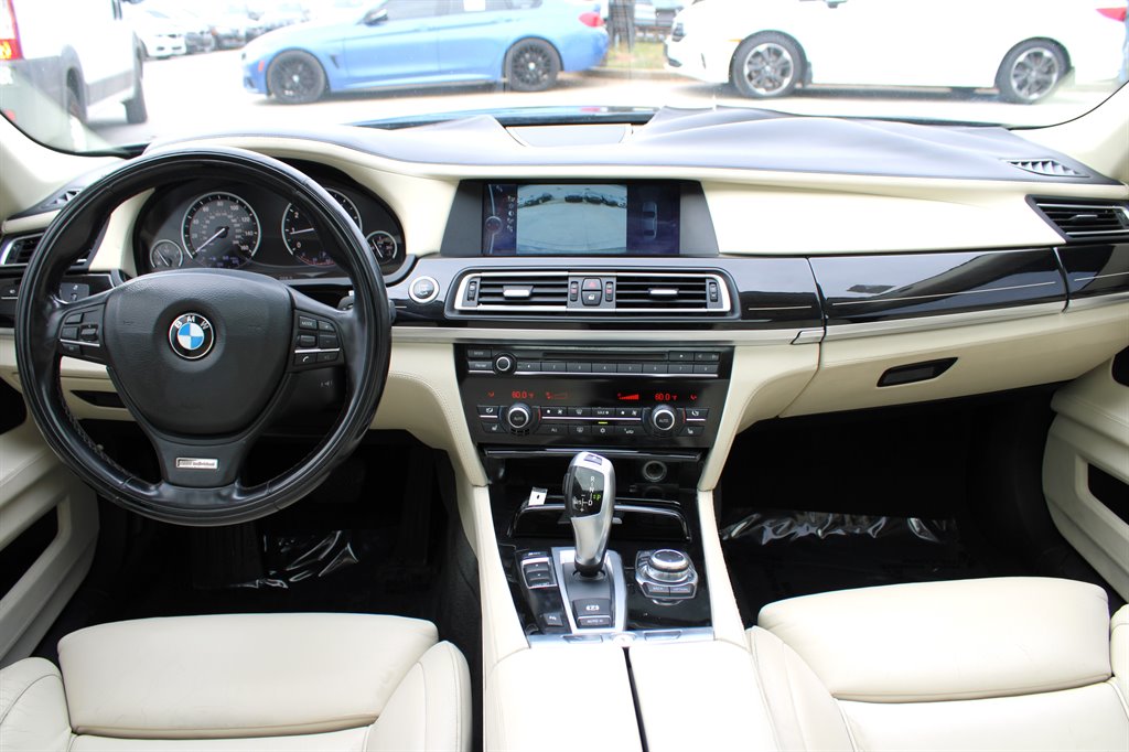 2012 BMW MDX 740i photo